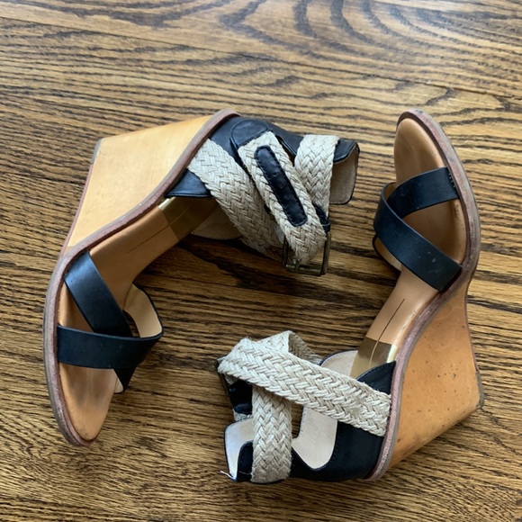 dolce vita. Size 7 - Picture 2 of 2